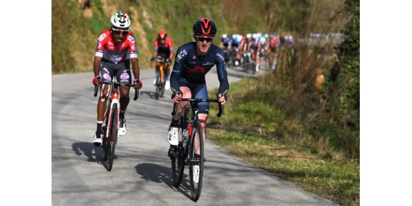 Eddie Dunbar komt volgend jaar bij het nieuwe team Eddie Dunbar komt volgend jaar bij het nieuwe team